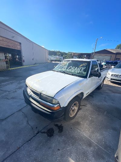 2000 Chevrolet S-10 Location - GM - Row 26 - Stock # H54123