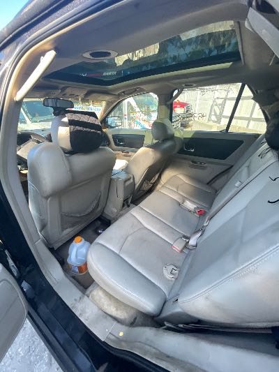 2005 Cadillac SRX Location - GM - Row 27 - Stock # H53548
