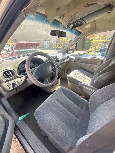 2005 Dodge Grand Caravan Location - Chrysler - Row 39 - Stock # H54106