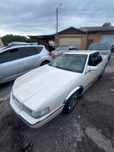 2002 Cadillac Eldorado Location - GM - Row 27 - Stock # H54149