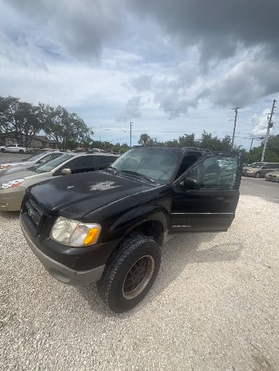 2001 Ford Explorer Sport Trac Location - Ford - Row 36 - Stock # H54155