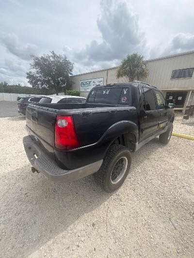 2001 Ford Explorer Sport Trac Location - Ford - Row 36 - Stock # H54155