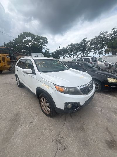 2013 Kia Sorento Location - Imports - Row 4 - Stock # H54159