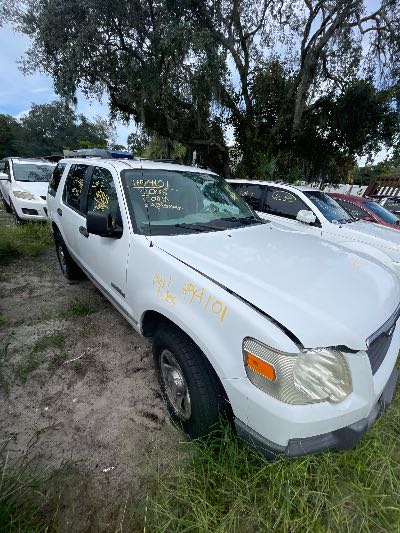 2006 Ford Explorer Location - Ford - Row 37 - Stock # H54101