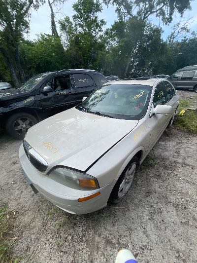 2001 Lincoln LS Location - Ford - Row 25 - Stock # H54071
