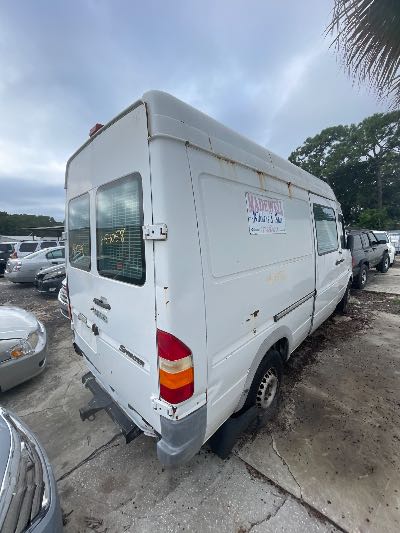 2005 Dodge Sprinter Van Location - Large Trucks & Vans - Row 48 - Stock # H54058