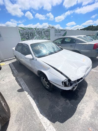 1995 Ford Taurus Location - Ford - Row 36 - Stock # H54165