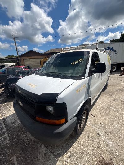 2006 Chevrolet Express Location - Large Trucks & Vans - Row 48 - Stock # H54188