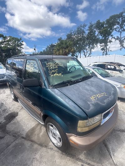 1999 GMC Safari Location - GM - Row 29 - Stock # H54202