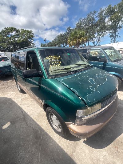 2000 Chevrolet Astro Location - GM - Row 31 - Stock # H54201
