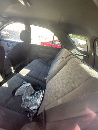 2005 Kia Sorento Location - Imports - Row 6 - Stock # H54198