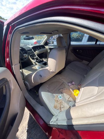 2010 Ford Taurus Location - Ford - Row 37 - Stock # H54212