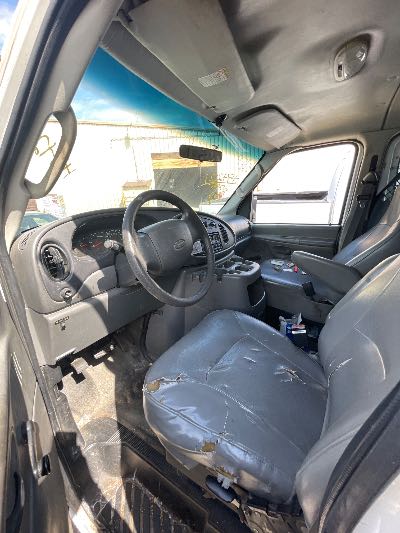 2005 Ford Econoline Location - Large Trucks & Vans - Row 48 - Stock # H54221