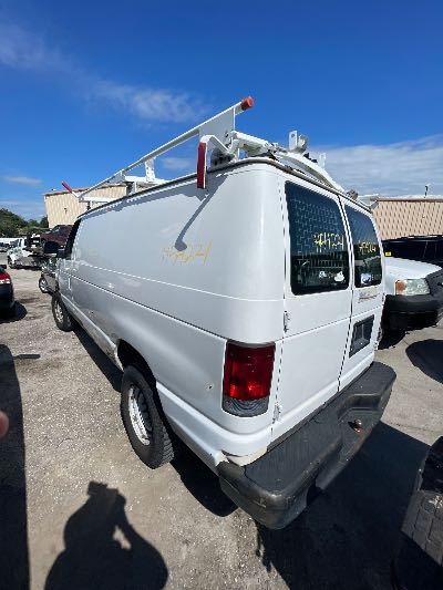 2005 Ford Econoline Location - Large Trucks & Vans - Row 48 - Stock # H54221