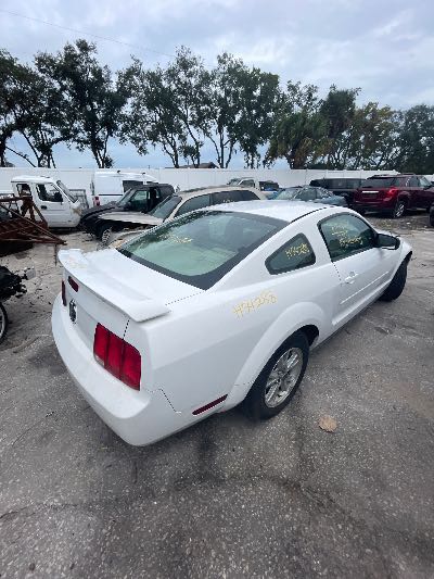 2006 Ford Mustang Location - Ford - Row 37 - Stock # H54288