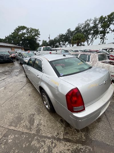 2005 Chrysler 300 Location - Chrysler - Row 42 - Stock # H54332