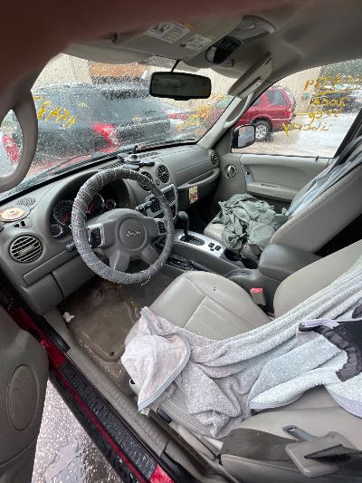 2006 Jeep Liberty Location - Chrysler - Row 41 - Stock # H54339