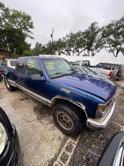 1998 Chevrolet C/K 1500 Location - Large Trucks & Vans - Row 49 - Stock # H54320