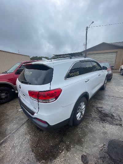 2016 Kia Sorento Location - Imports - Row 12 - Stock # H54338