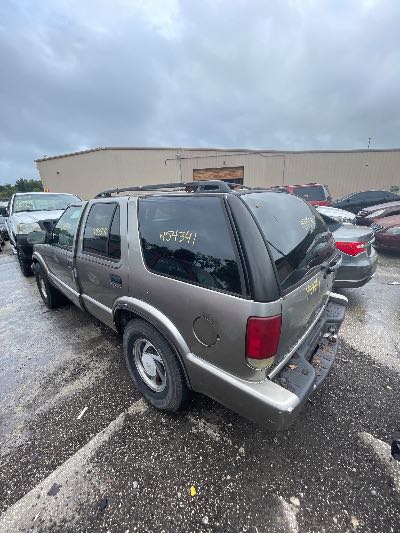 2000 Chevrolet Blazer Location - GM - Row 31 - Stock # H54341