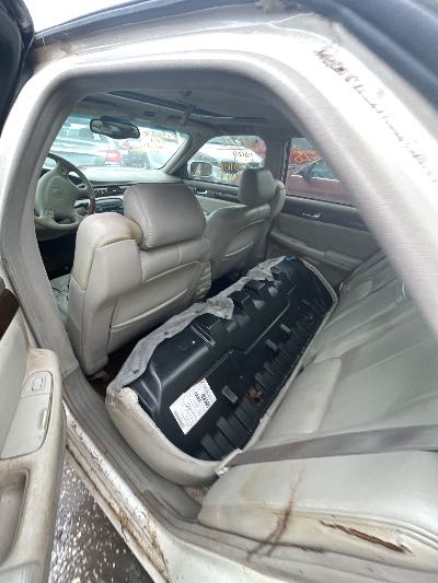 1999 Cadillac Seville Location - GM - Row 32 - Stock # H54328