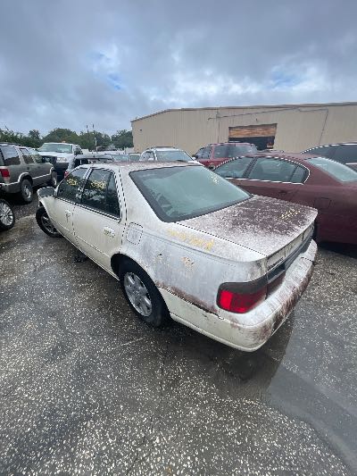 1999 Cadillac Seville Location - GM - Row 32 - Stock # H54328