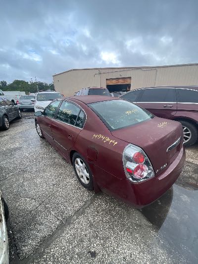 2005 Nissan Altima Location - Imports - Row 15 - Stock # H54344