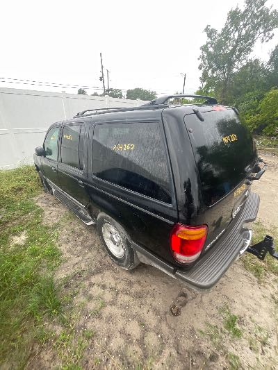 1998 Ford Explorer Location - Ford - Row 27 - Stock # H54262