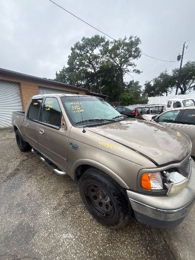 2001 Ford F-150 Location - Large Trucks & Vans - Row 49 - Stock # H54347
