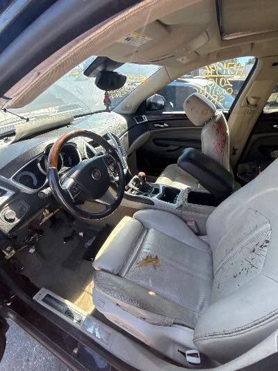 2010 Cadillac SRX Location - GM - Row 32 - Stock # H54396