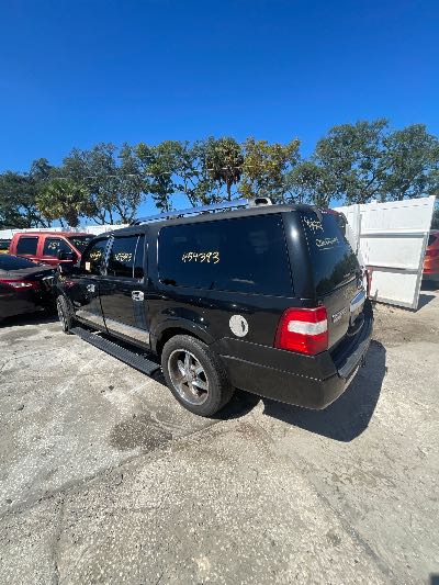 2008 Ford Expedition Location - Large Trucks & Vans - Row 14 - Stock # H54393