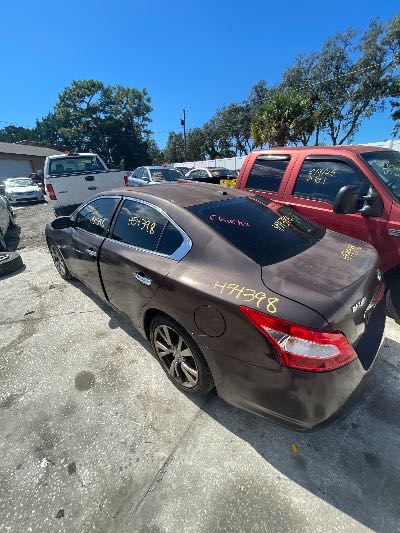 2011 Nissan Maxima Location - Imports - Row 15 - Stock # H54398