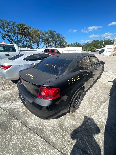 2014 Dodge Avenger Location - Chrysler - Row 42 - Stock # H54402