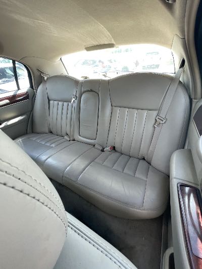 2003 Lincoln Town Car Location - Ford - Row 26 - Stock # H54417
