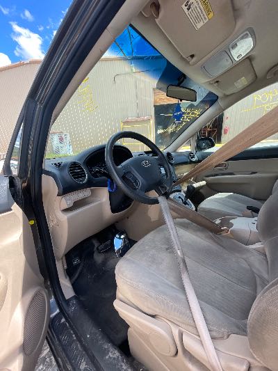 2009 Kia Rondo Location - Imports - Row 17 - Stock # H54409