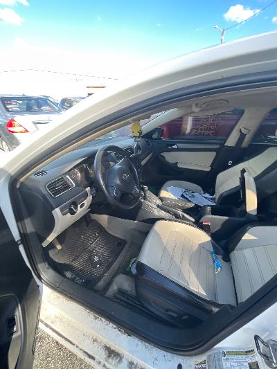 2013 Volkswagen Jetta Location - Imports - Row 16 - Stock # H54403