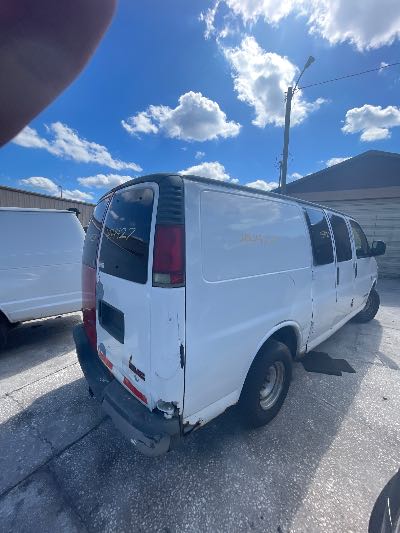 2002 GMC Savana Location - Large Trucks & Vans - Row 15 - Stock # H54427