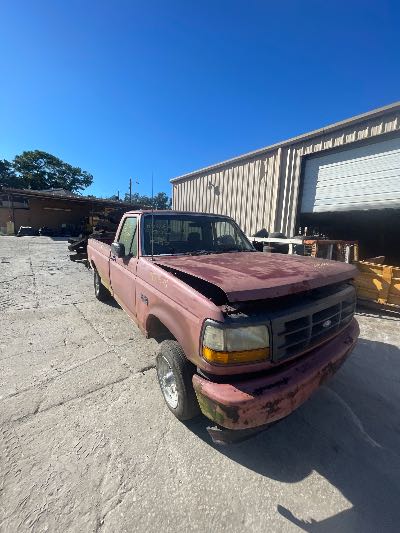 1993 Ford F-150 Location - Large Trucks & Vans - Row 14 - Stock # H54446