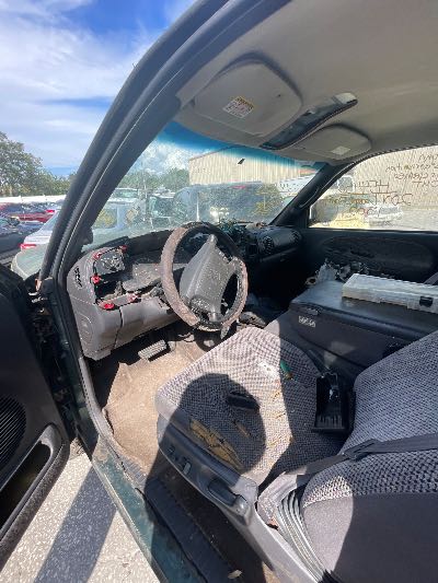 2001 Dodge Ram 1500 Location - Large Trucks & Vans - Row 16 - Stock # H54450