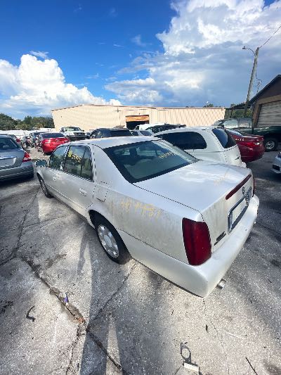 2001 Cadillac Deville Location - GM - Row 33 - Stock # H54431