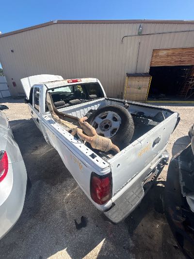 2005 Chevrolet Silverado Location - Large Trucks & Vans - Row 16 - Stock # H54460