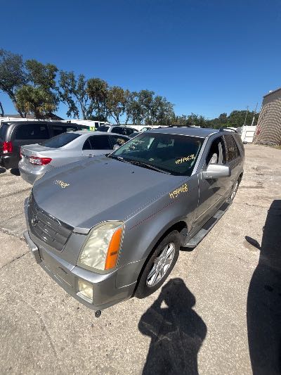 2005 Cadillac SRX Location - GM - Row 34 - Stock # H54468