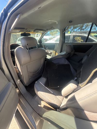 2005 Cadillac SRX Location - GM - Row 34 - Stock # H54468
