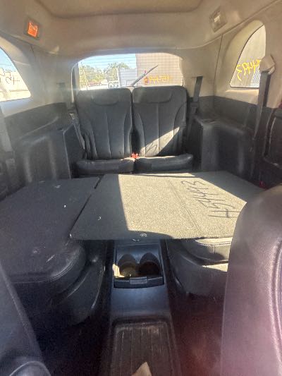 2004 Chrysler Pacifica Location - Chrysler - Row 43 - Stock # H54493