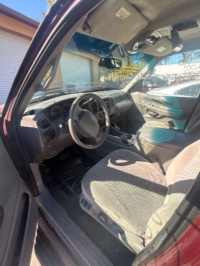 2001 Ford Expedition Location - Large Trucks & Vans - Row 16 - Stock # H54495