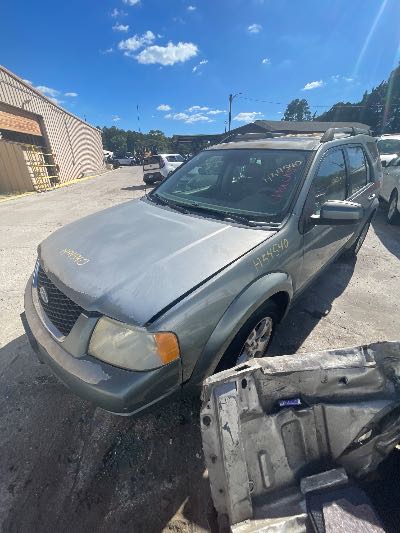 2006 Ford Freestyle Location - Ford - Row 27 - Stock # H54540