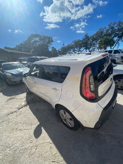 2015 Kia Soul Location - Imports - Row 21 - Stock # H54546
