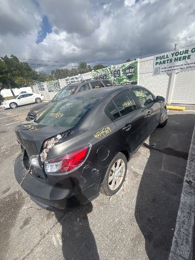 2011 Mazda MAZDA3 Location - Imports - Row 22 - Stock # H54569
