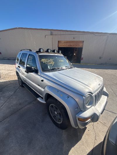 2002 Jeep Liberty Location - Chrysler - Row 43 - Stock # H54576