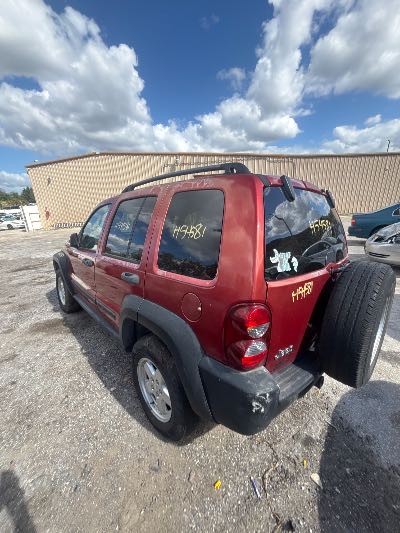 2006 Jeep Liberty Location - Chrysler - Row 44 - Stock # H54581